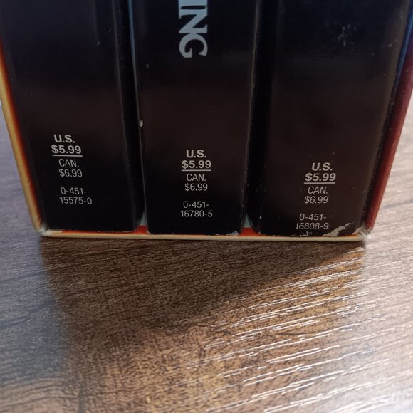 Stephen King Box Set (3 Books) Paperback - Picture 7 of 15